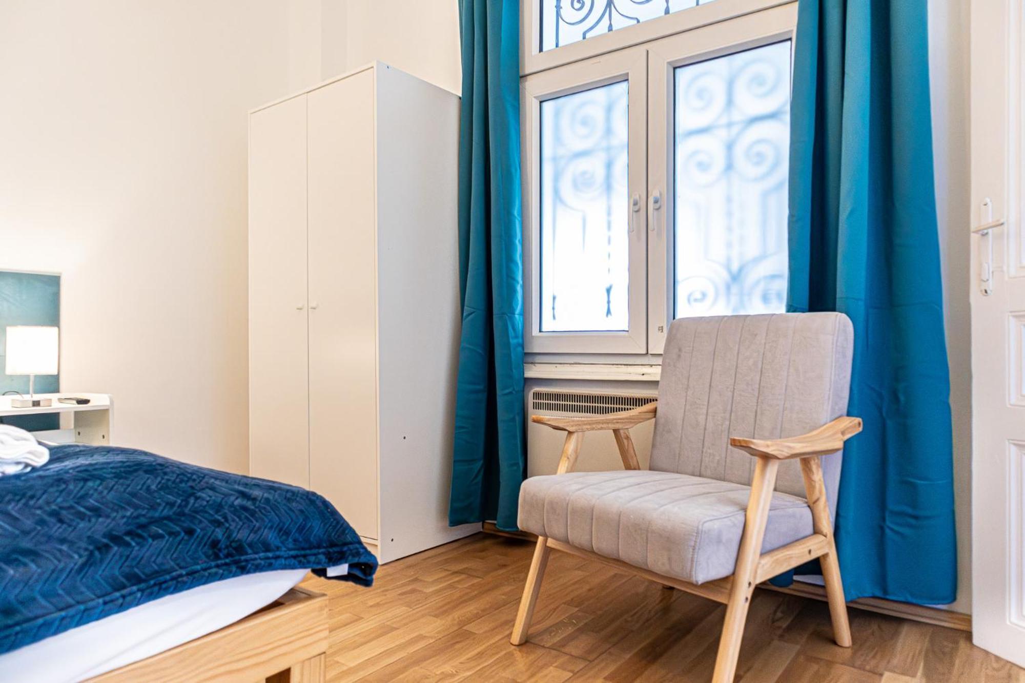 Stylish & Comfortable Apt. Centrally Placed